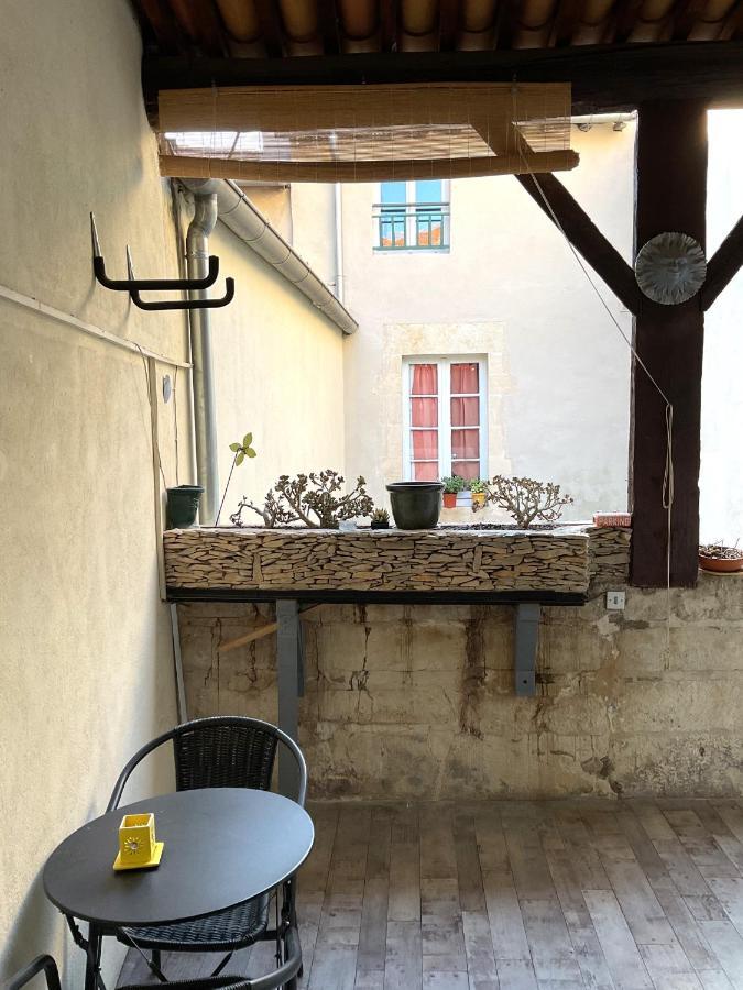 Place Aux Herbes Nîmes Exterior foto