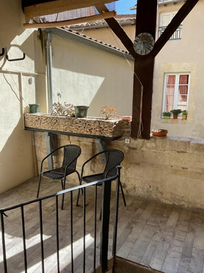 Place Aux Herbes Nîmes Exterior foto