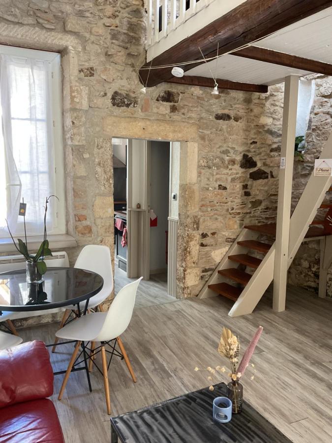 Place Aux Herbes Nîmes Exterior foto